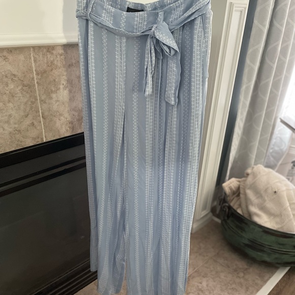 NWT Torrid Blue and White Wide Leg Gauze Pants - Picture 4 of 8